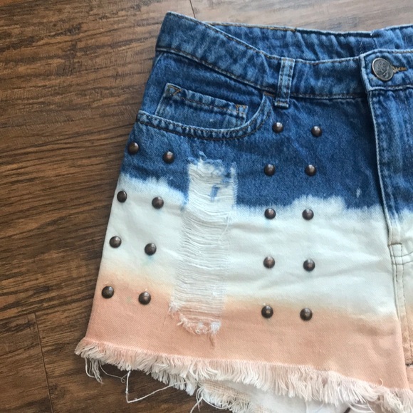 Dip Dye Jean mini shorts - Picture 2 of 9